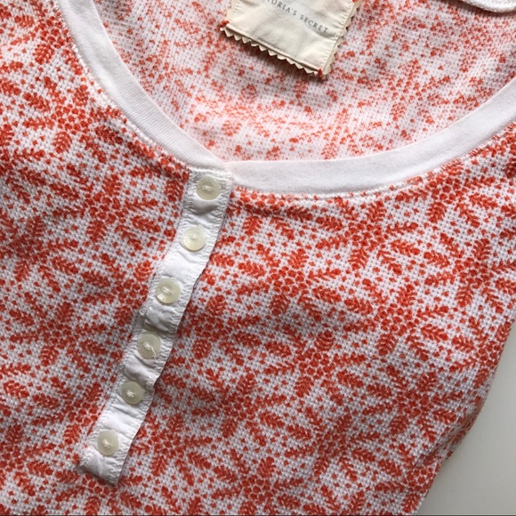 ❄️Victoria's Secret Thermal Pajama Top - Picture 2 of 4